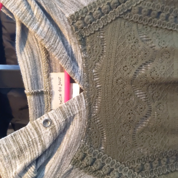 Lace front heathered green trendy hoodie - Picture 2 of 3